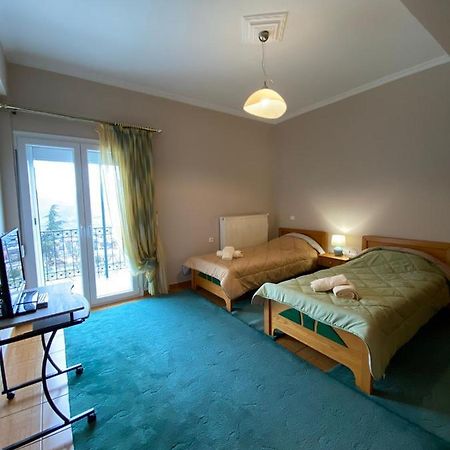 Sitara'S House Apartment Karpenísion Екстериор снимка