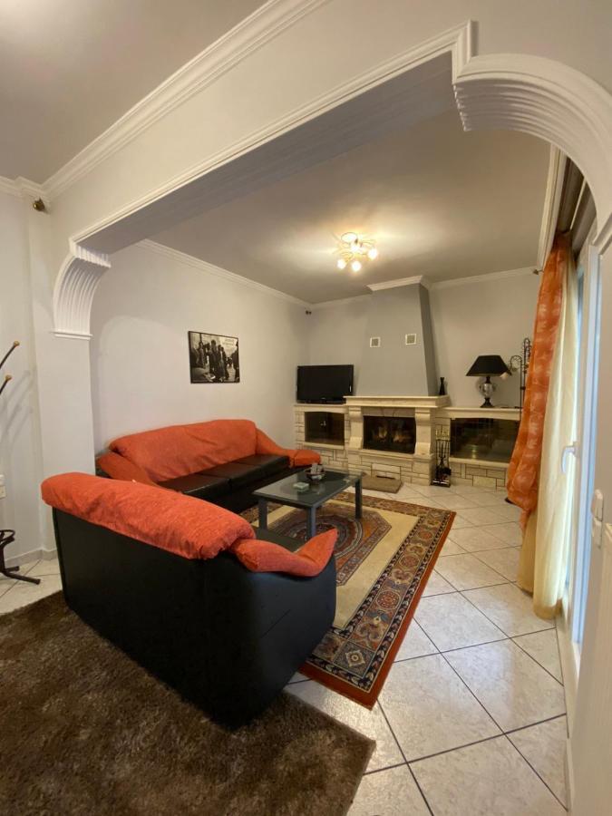 Sitara'S House Apartment Karpenísion Екстериор снимка